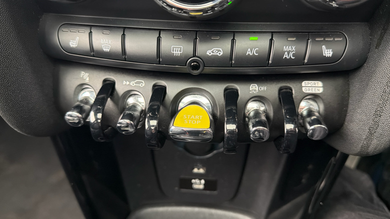 MINI Hatchback 135kW Cooper S Level 3 33kWh 3dr Auto Electric Hatchback